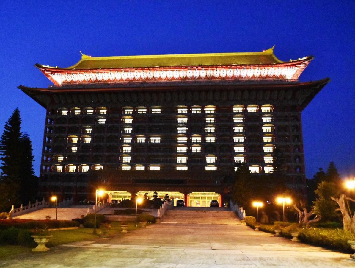 The Grand Hotel Taipei Exterior photo